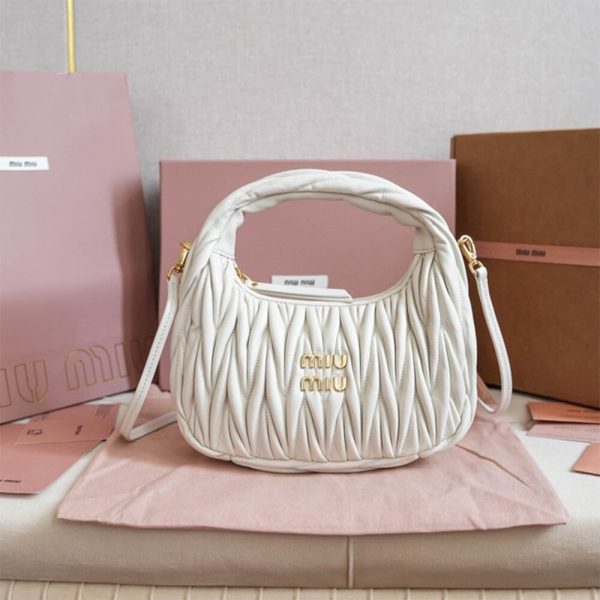 Small Wander matelasse nappa leather hobo bag(HIGH-END GRADE) - Image 2