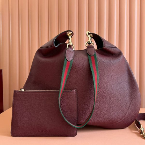 Gucci B medium shoulder bag - Image 2