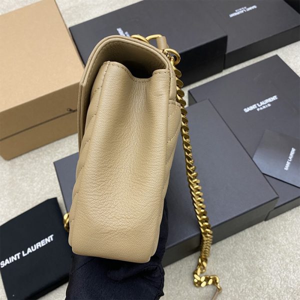 COLLEGE MEDIUM CHAIN BAG IN QUILTED LEATHER - Image 3