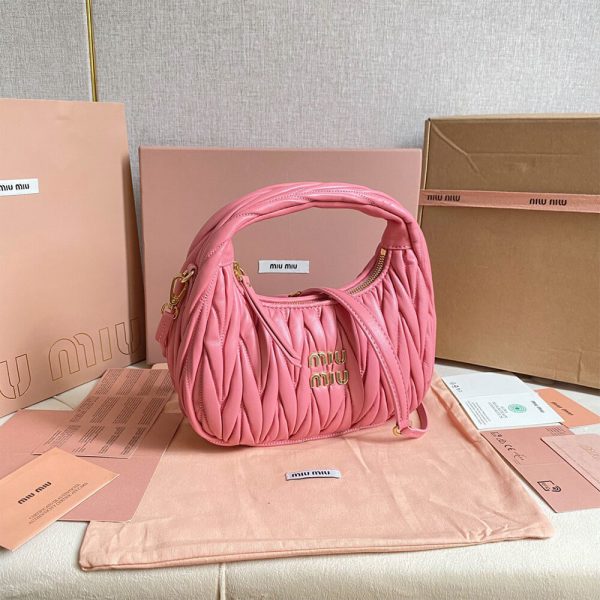 Small Wander matelasse nappa leather hobo bag(HIGH-END GRADE) - Image 3