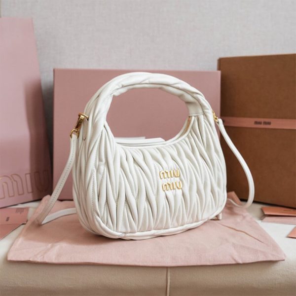 Small Wander matelasse nappa leather hobo bag(HIGH-END GRADE) - Image 3