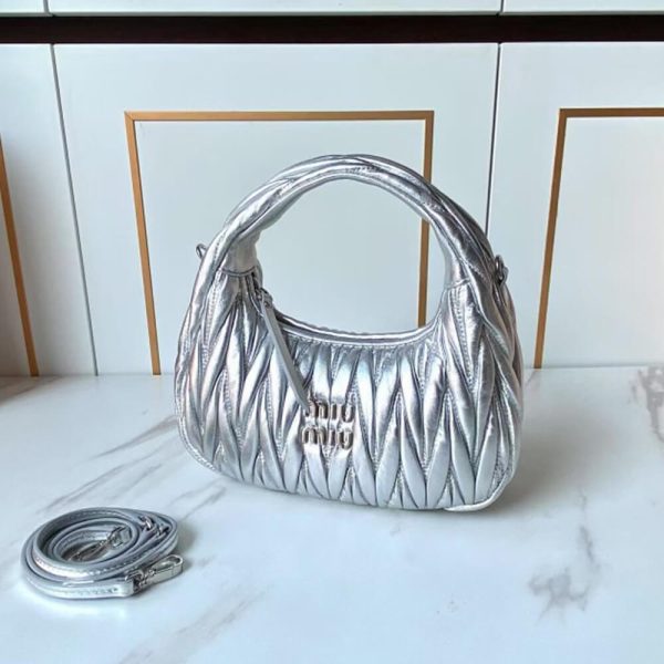 Small Wander matelasse nappa leather hobo bag(HIGH-END GRADE) - Image 3