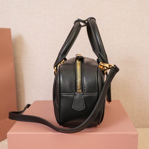 MIUMIU Medium Arcadie matelasse nappa Bag(HIGH-END GRADE) - Image 3