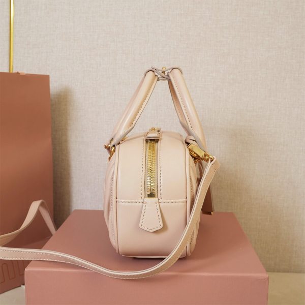 MIUMIU Medium Arcadie matelasse nappa Bag(HIGH-END GRADE) - Image 3