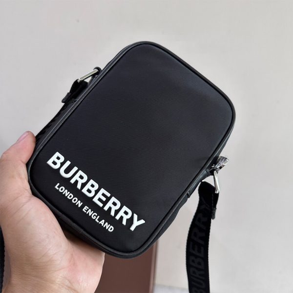 Burberry Vertical Paddy Bag - Image 3