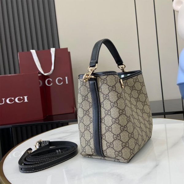 GG Emblem mini bucket bag - Image 3