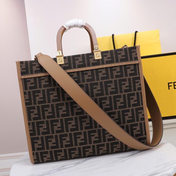 Fendi Medium Sunshine Tote - Image 4