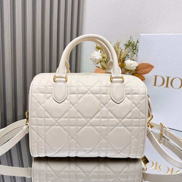Dior Groove 25 Bag(high-end grade) - Image 4