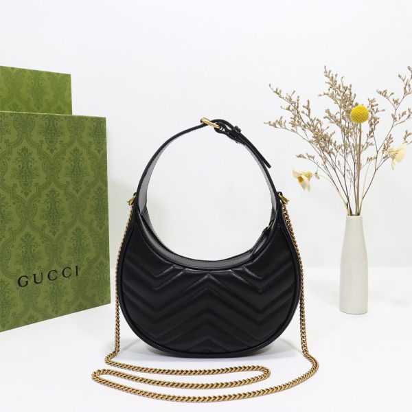 GG Marmont half-moon-shaped mini bag - Image 4
