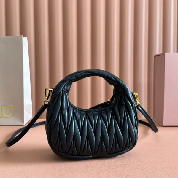 Wander matelassé nappa leather hobo mini-bag(high-end grade) - Image 4