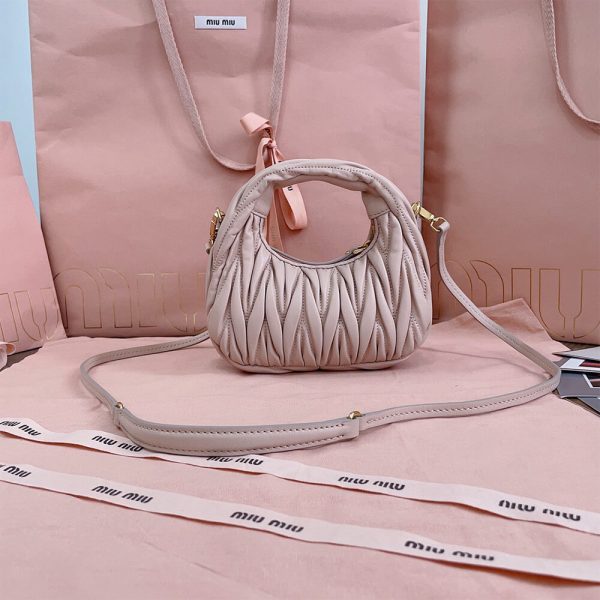 Mini Wander matelasse nappa leather hobo bag(high-end grade) - Image 4