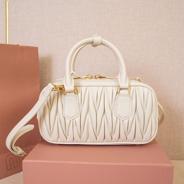 MIUMIU Medium Arcadie matelasse nappa Bag(HIGH-END GRADE) - Image 4