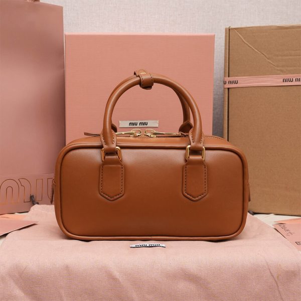 MIUMIU Medium Arcadie Leather Bag(HIGH-END GRADE) - Image 4
