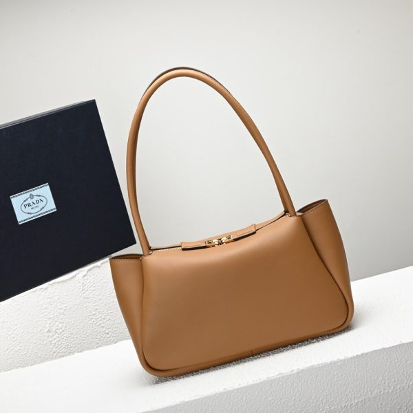Prada Medium leather handbag - Image 4