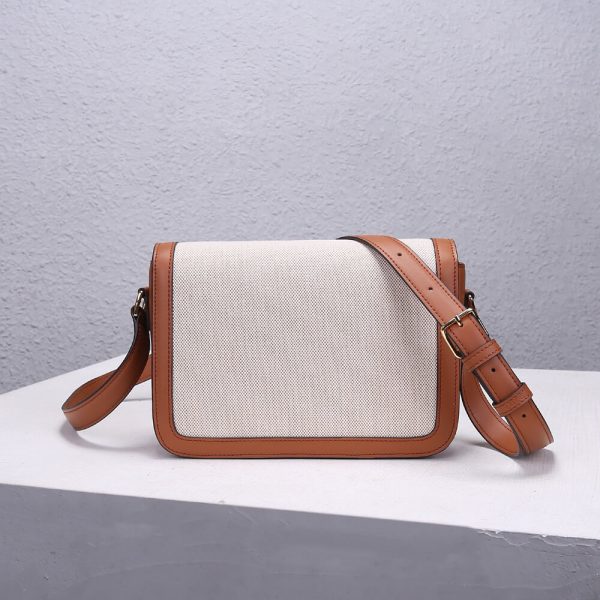 CELINE CLASSIQUE TRIOMPHE BAG IN TRIOMPHE CANVAS AND CALFSKIN - Image 4