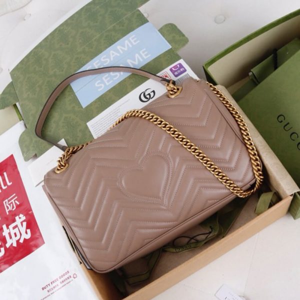 GG Marmont medium matelasse shoulder bag - Image 4