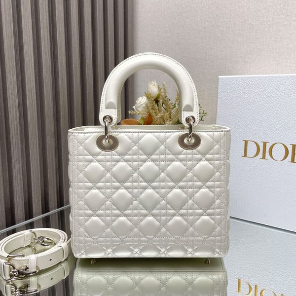 Medium Lady Dior Bag(HIGH-END GRADE) - Image 4
