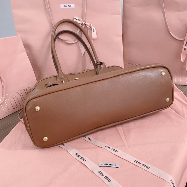 MIUMIU Medium Aventure nappa leather bag(HIGH-END Grade) - Image 5