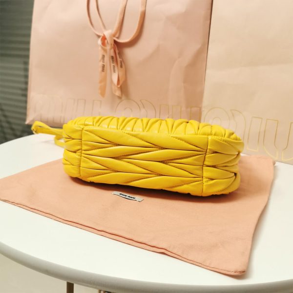 Small Wander matelasse nappa leather hobo bag(HIGH-END GRADE) - Image 5