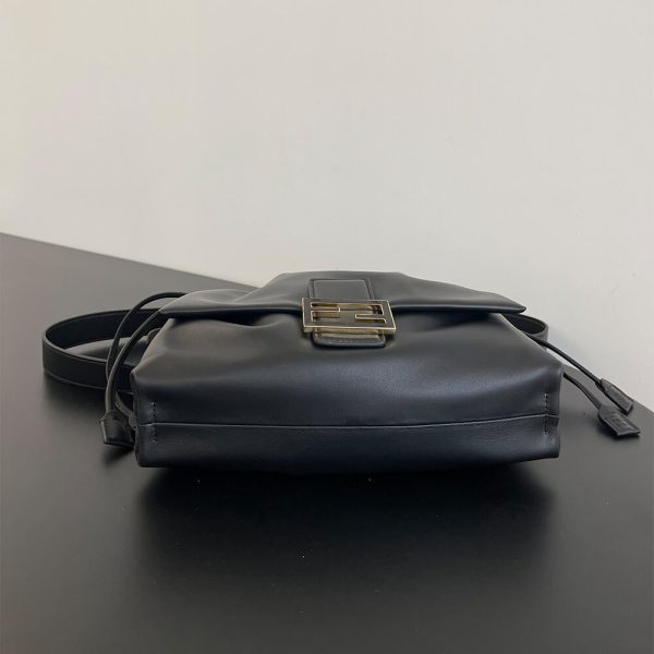 Fendi Mamma Baguette Medium(high-end grade) - Image 5