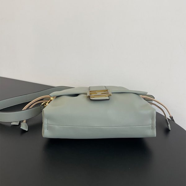 Fendi Mamma Baguette Medium(high-end grade) - Image 5