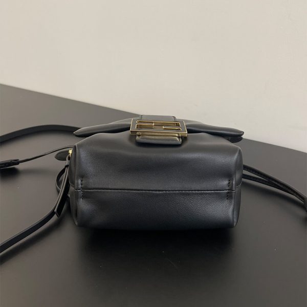 Fendi Mamma Baguette Small(high-end grade) - Image 5