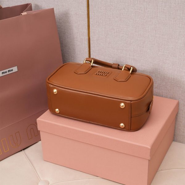 MIUMIU Medium Arcadie Leather Bag(HIGH-END GRADE) - Image 5