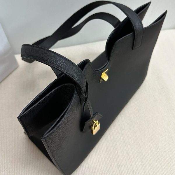 CELINE CABAS 16 IN SUPPLE GRAINED CALFSKIN - Image 5