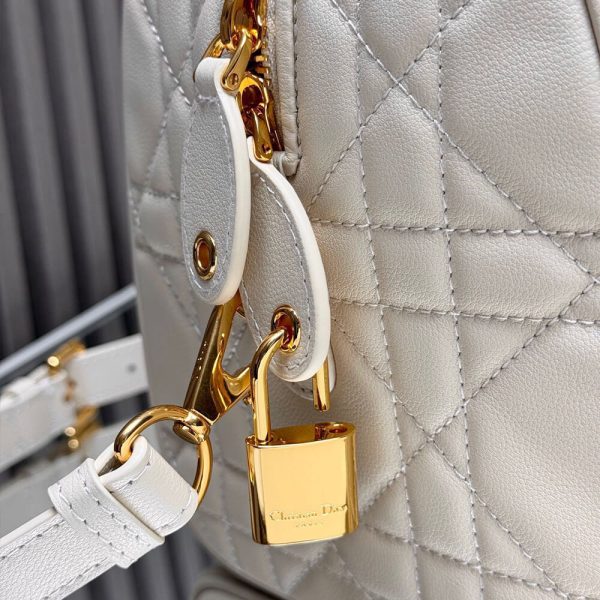 Dior Groove 25 Bag(high-end grade) - Image 6