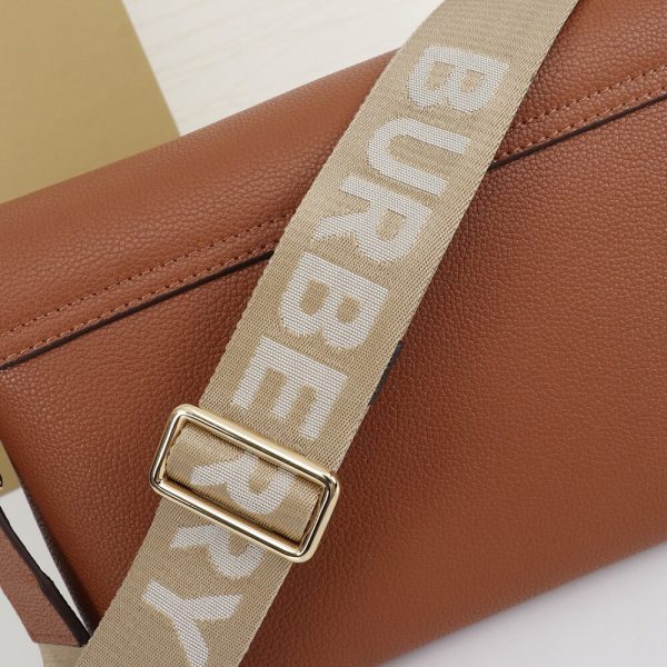 Burberry Vintage Check and Leather Note Crossbody Bag - Image 6