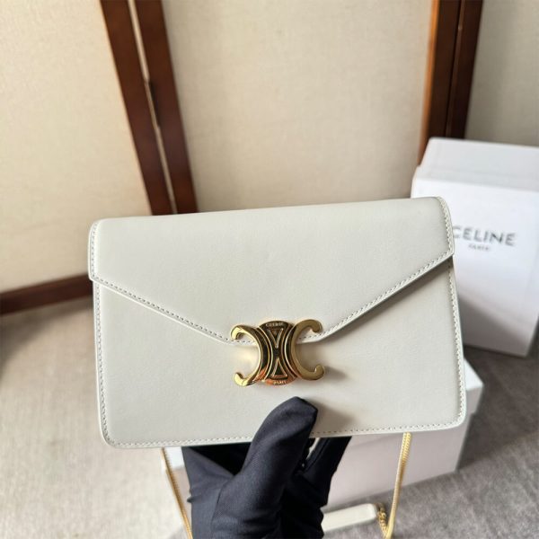 WALLET ON CHAIN MARGO in Shiny calfskin(HIGH-END GRADE) - Image 6