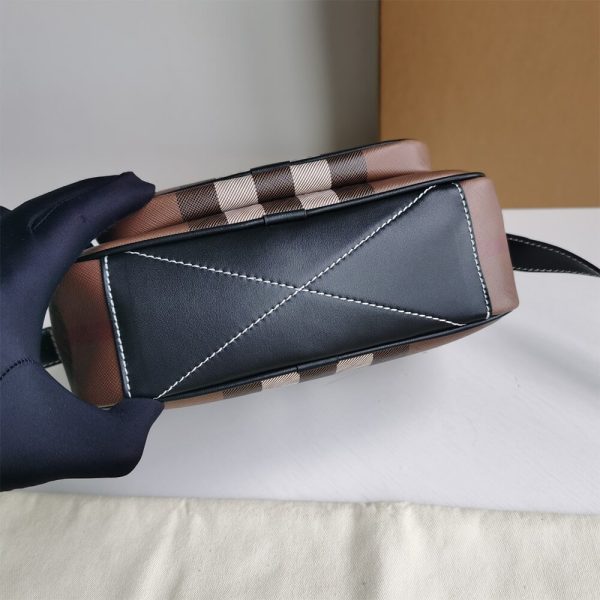 Burberry Paddy Bag - Image 6