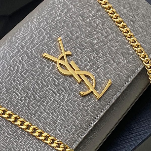 YSL kate medium in grain de poudre embossed leather - Image 6