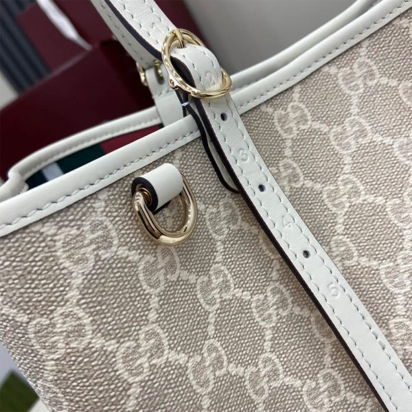 GG Emblem medium tote bag - Image 6