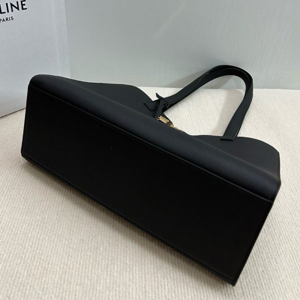 CELINE CABAS 16 IN SUPPLE GRAINED CALFSKIN - Image 6