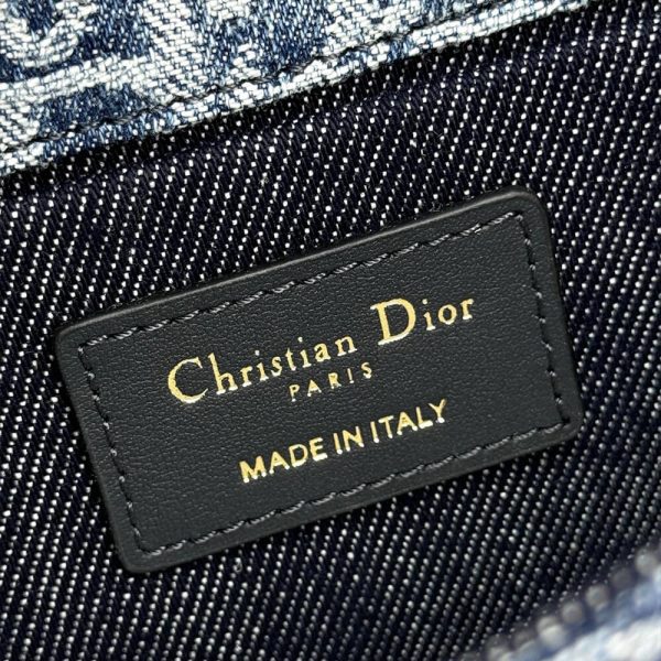 Dior 30 Montaigne East-West Bag with Chain - Image 7