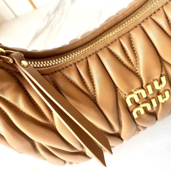 Small Wander matelasse nappa leather hobo bag(HIGH-END GRADE) - Image 7