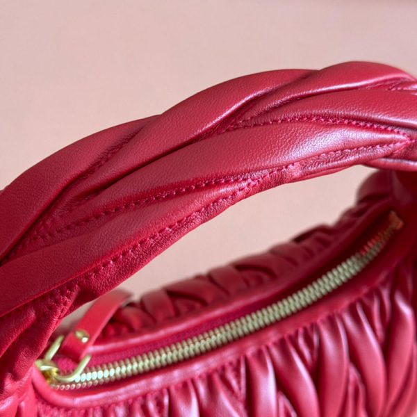 Small Wander matelasse nappa leather hobo bag(HIGH-END GRADE) - Image 7