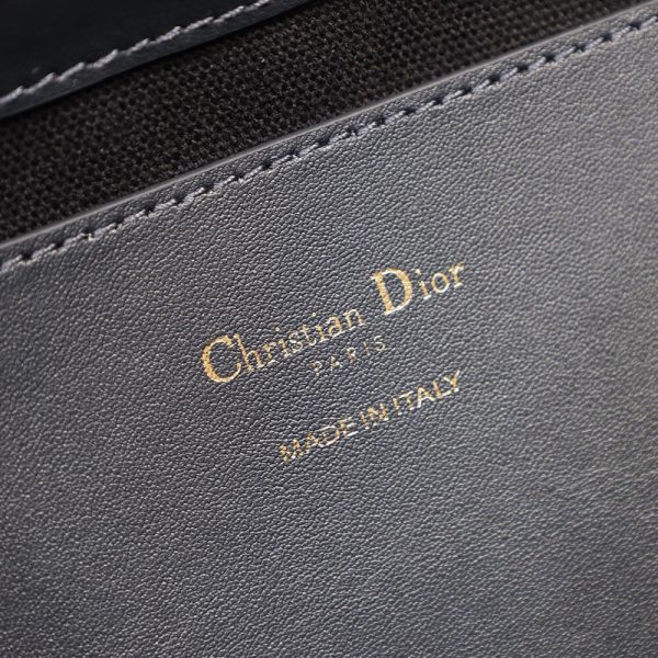 Dior Medium Signature Bucket Bag - Image 7