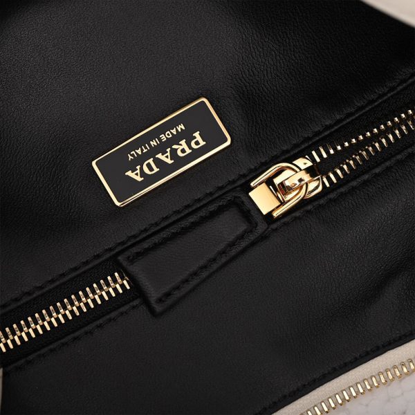 Prada Aimee large leather shoulder bag - Image 7