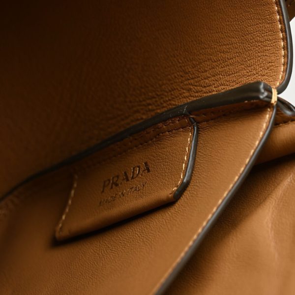 Prada Medium leather handbag - Image 7