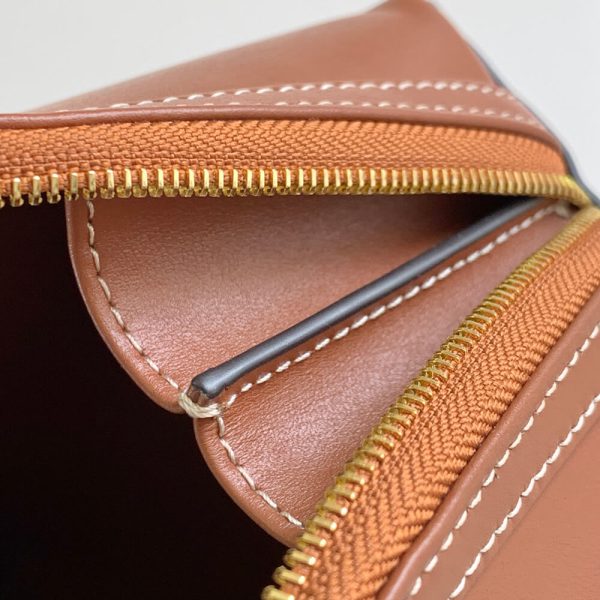 CELINE Clutch on Chain Cuir triomphe IN smooth calfskin(High-end Grade) - Image 7