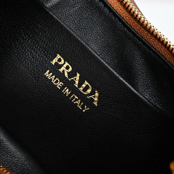 Prada Arque leather shoulder bag - Image 7