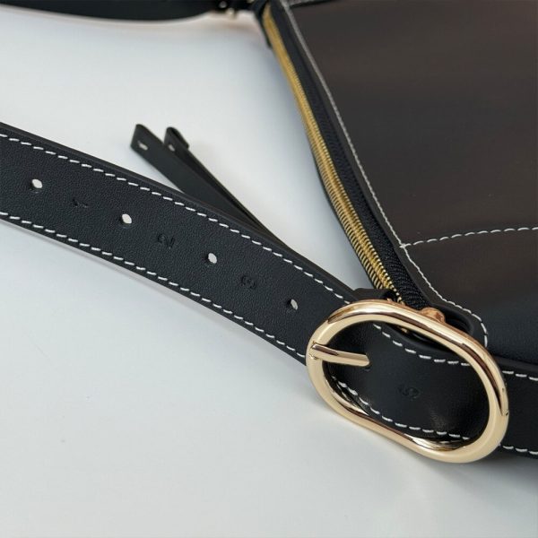 GG Emblem medium shoulder bag - Image 7