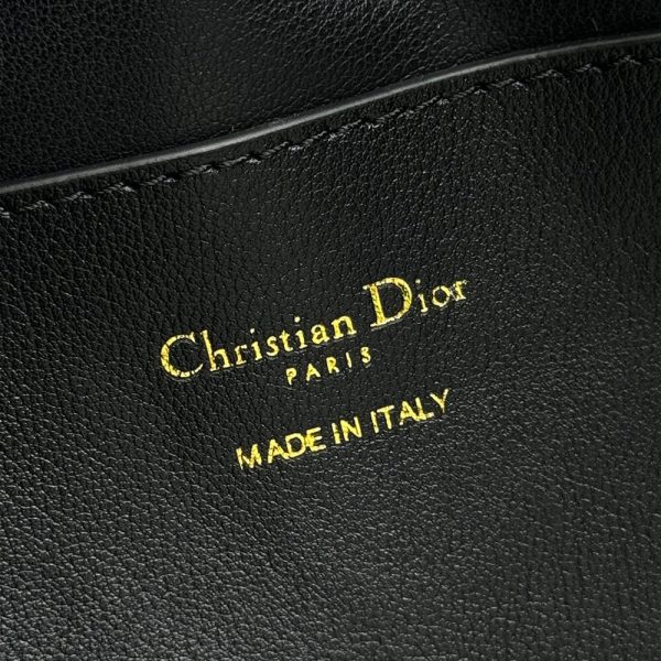 Dior Walk in Dior Purse - Image 7