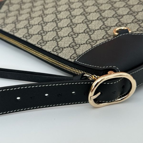 GG Emblem medium shoulder bag - Image 7