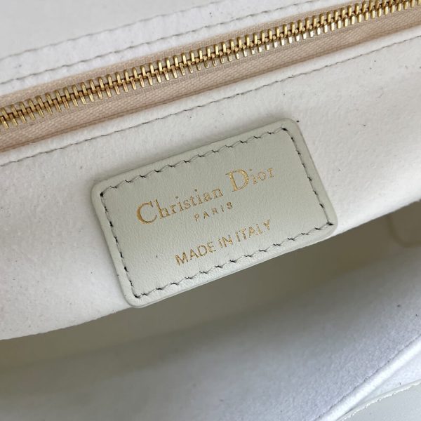 Medium Lady Dior Bag(HIGH-END GRADE) - Image 7