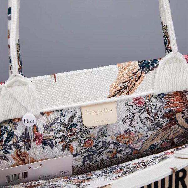 Dior LARGE DIOR BOOK TOTE - Image 7
