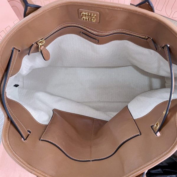 MIUMIU Medium Aventure nappa leather bag(HIGH-END Grade) - Image 8