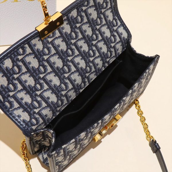 Dior 30 Montaigne East-West Bag with Chain - Image 8